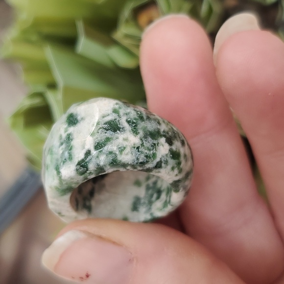 New Faceted Natural Moss Agate Ring. - Picture 11 of 16